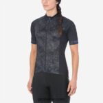 FXR2441233 Giro vrouwen chrono sportshirt zwarte bloemen - Image 2