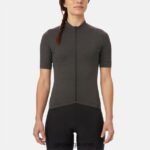 FXR244755 Giro vrouwen nieuwe wielertrui houtskool heide